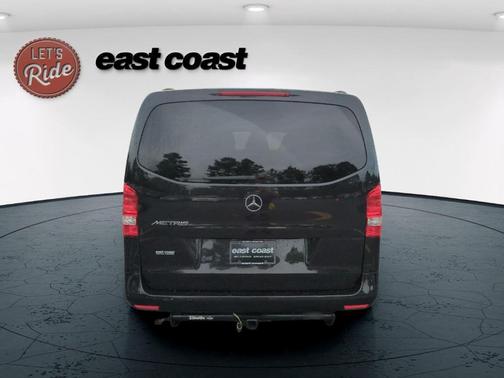 2017 Mercedes-Benz Metris Base