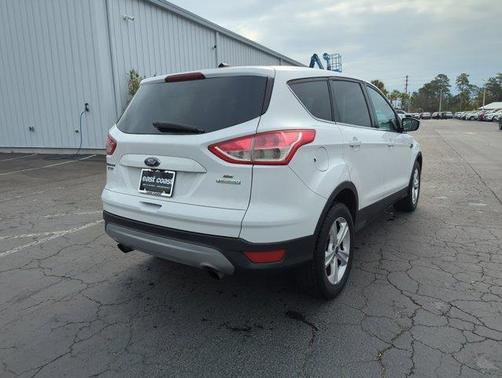 Oxford White 2014 Ford Escape SE