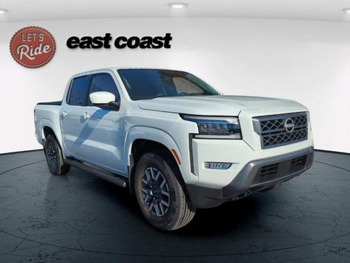 2024 Nissan Frontier SL