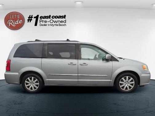 2013 Chrysler Town & Country Touring