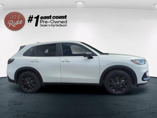 Platinum White Pearl 2024 Honda HR-V Sport