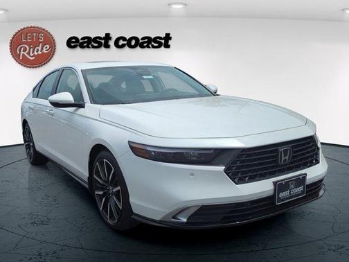 Platinum White Pearl 2026 Honda Accord Hybrid Touring