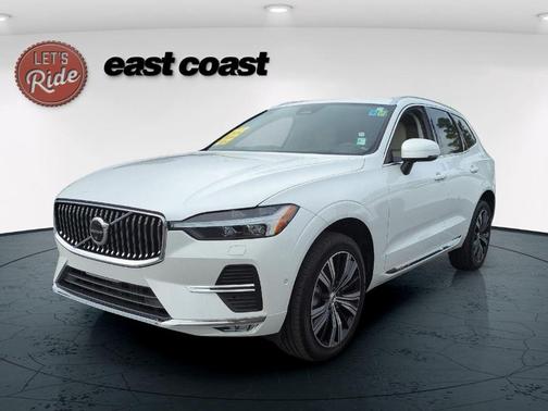 2022 Volvo XC60 B6 Inscription