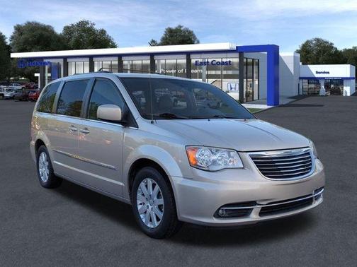 2015 Chrysler Town & Country Touring