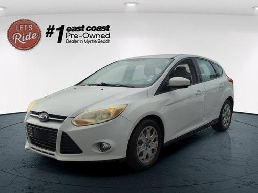 Oxford White 2012 Ford Focus SE