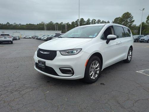 Bright White Clearcoat 2023 Chrysler Pacifica Touring-L