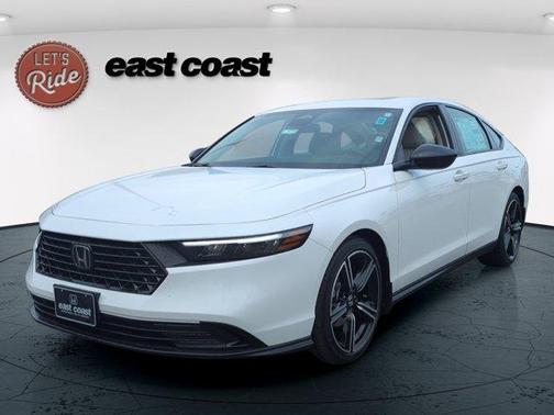Platinum White Pearl 2026 Honda Accord SE