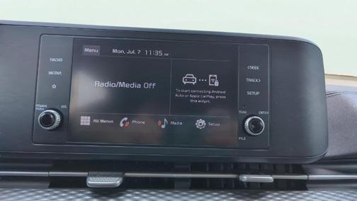 2023 Kia Carnival LX