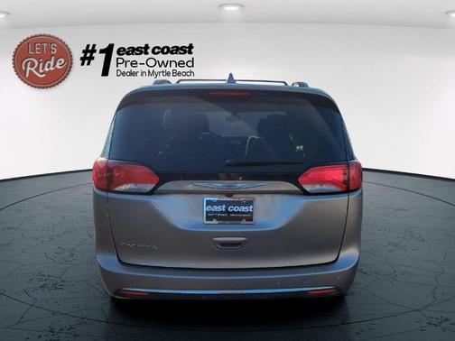 2018 Chrysler Pacifica Touring-L Plus
