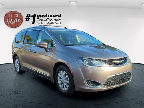2018 Chrysler Pacifica Touring-L Plus
