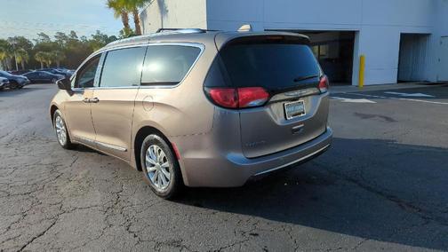 2018 Chrysler Pacifica Touring-L Plus