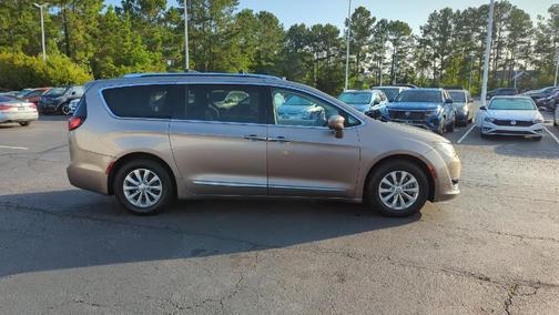 2018 Chrysler Pacifica Touring-L Plus