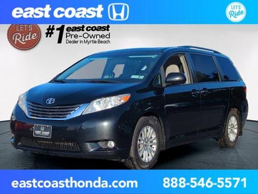 2017 Toyota Sienna XLE