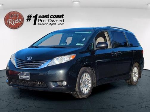 2017 Toyota Sienna XLE
