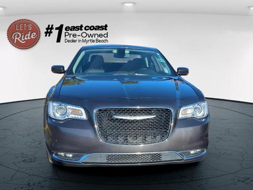 2018 Chrysler 300 Touring