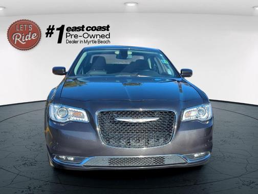 2018 Chrysler 300 Touring