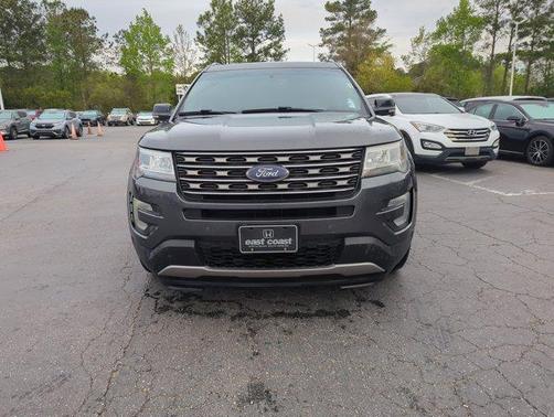 Magnetic Metallic 2017 Ford Explorer XLT