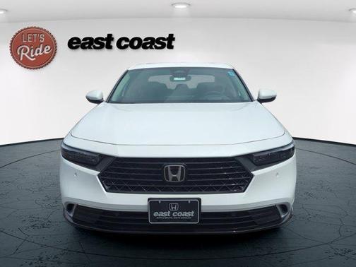Platinum White Pearl 2026 Honda Accord Hybrid Touring