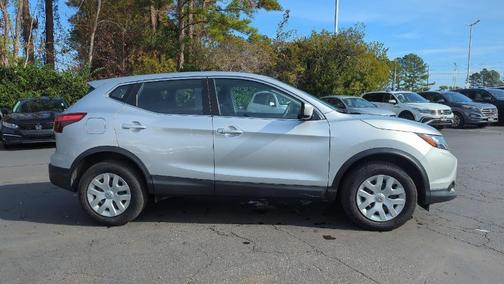 2018 Nissan Rogue Sport S