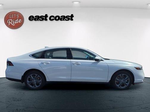 Platinum White Pearl 2026 Honda Accord Hybrid EX-L
