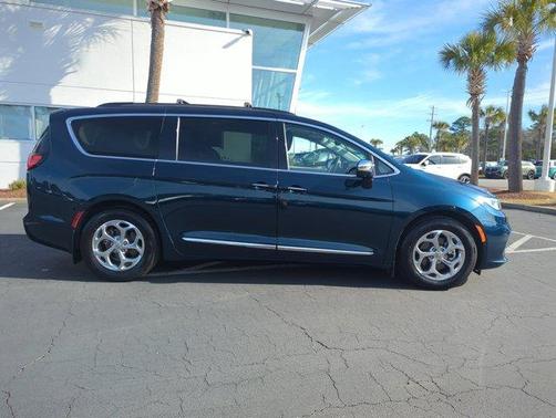 2022 Chrysler Pacifica Limited