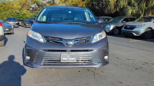 2019 Toyota Sienna XLE