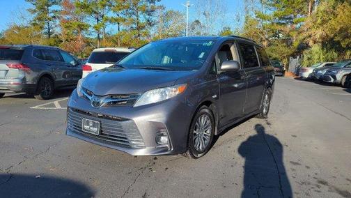 2019 Toyota Sienna XLE