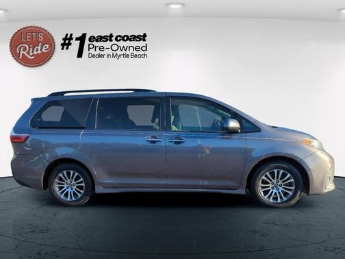 2019 Toyota Sienna Limited Premium