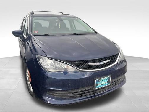 Jazz Blue Pearlcoat 2017 Chrysler Pacifica LX