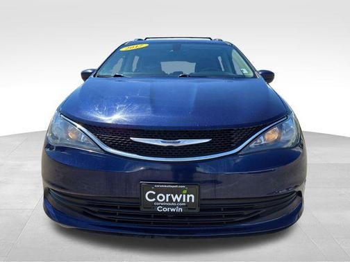 Jazz Blue Pearlcoat 2017 Chrysler Pacifica LX