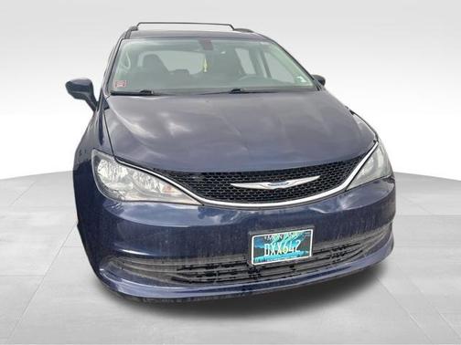 Jazz Blue Pearlcoat 2017 Chrysler Pacifica LX