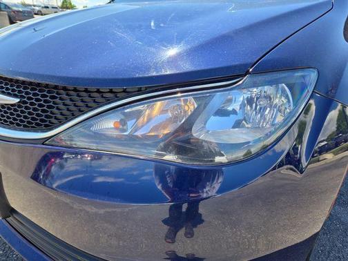 Jazz Blue Pearlcoat 2017 Chrysler Pacifica LX