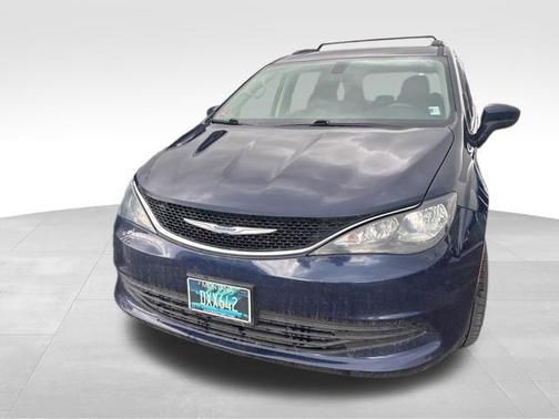 Jazz Blue Pearlcoat 2017 Chrysler Pacifica LX