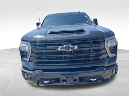 Black 2025 Chevrolet Silverado 3500 High Country