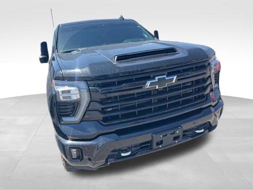 Black 2025 Chevrolet Silverado 3500 High Country