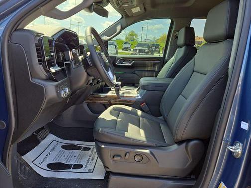 Metallic 2026 GMC Sierra 1500 Elevation