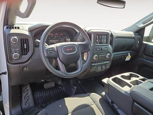 2025 GMC Sierra 2500 Pro