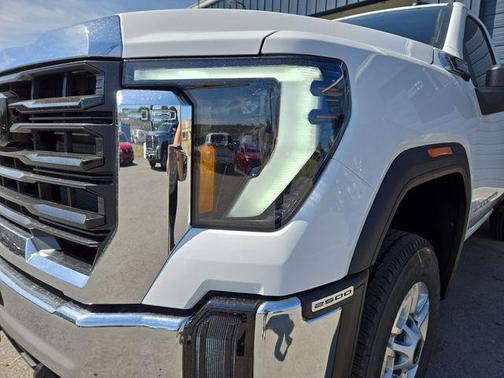 2025 GMC Sierra 2500 Pro