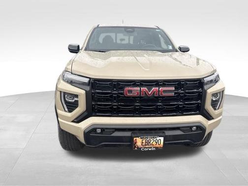Desert Sand Metallic 2024 GMC Canyon Elevation
