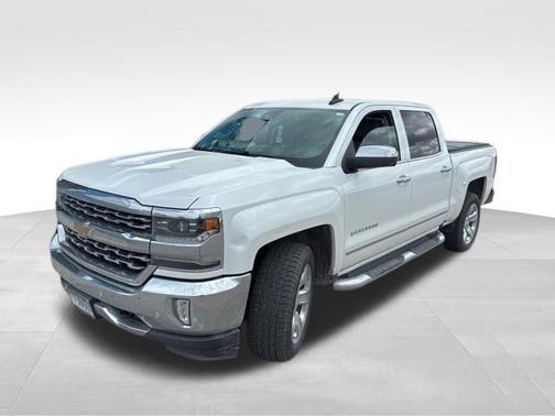 Iridescent Pearl Tricoat 2017 Chevrolet Silverado 1500 1LZ