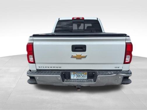 Iridescent Pearl Tricoat 2017 Chevrolet Silverado 1500 1LZ