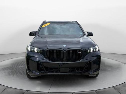 2025 BMW X5 M60i