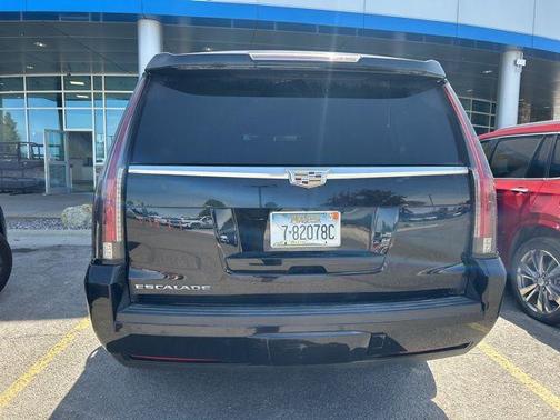 2016 Cadillac Escalade ESV Platinum