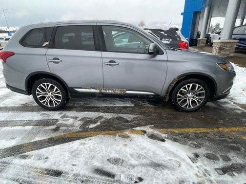 2018 Mitsubishi Outlander SE