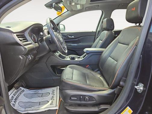 2021 GMC Acadia AT4
