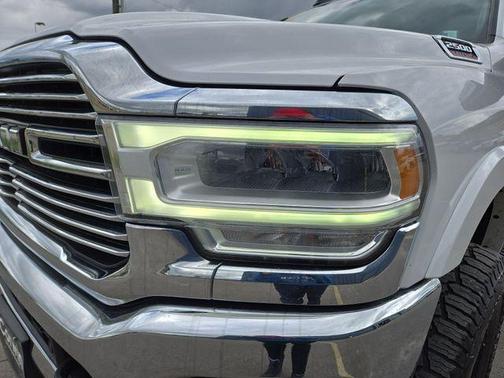 Bright White Clearcoat 2019 RAM 2500 Laramie