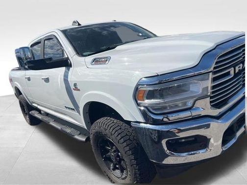 Bright White Clearcoat 2019 RAM 2500 Laramie