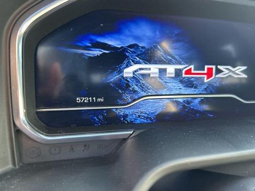 Summit White 2024 GMC Sierra 1500 AT4X