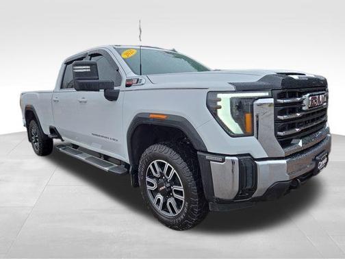 Summit White 2025 GMC Sierra 3500 SLE