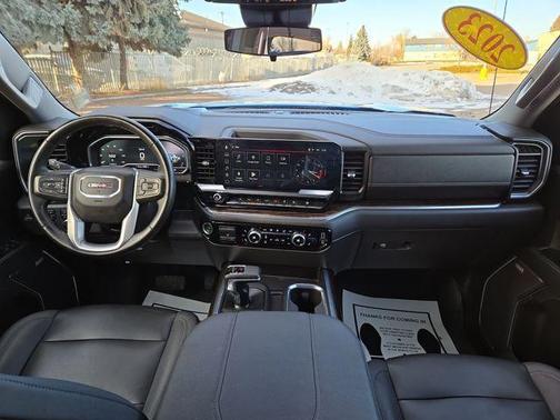 2023 GMC Sierra 1500 Elevation